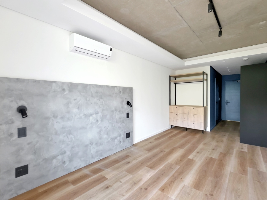 0 Bedroom Property for Sale in Sea Point Western Cape